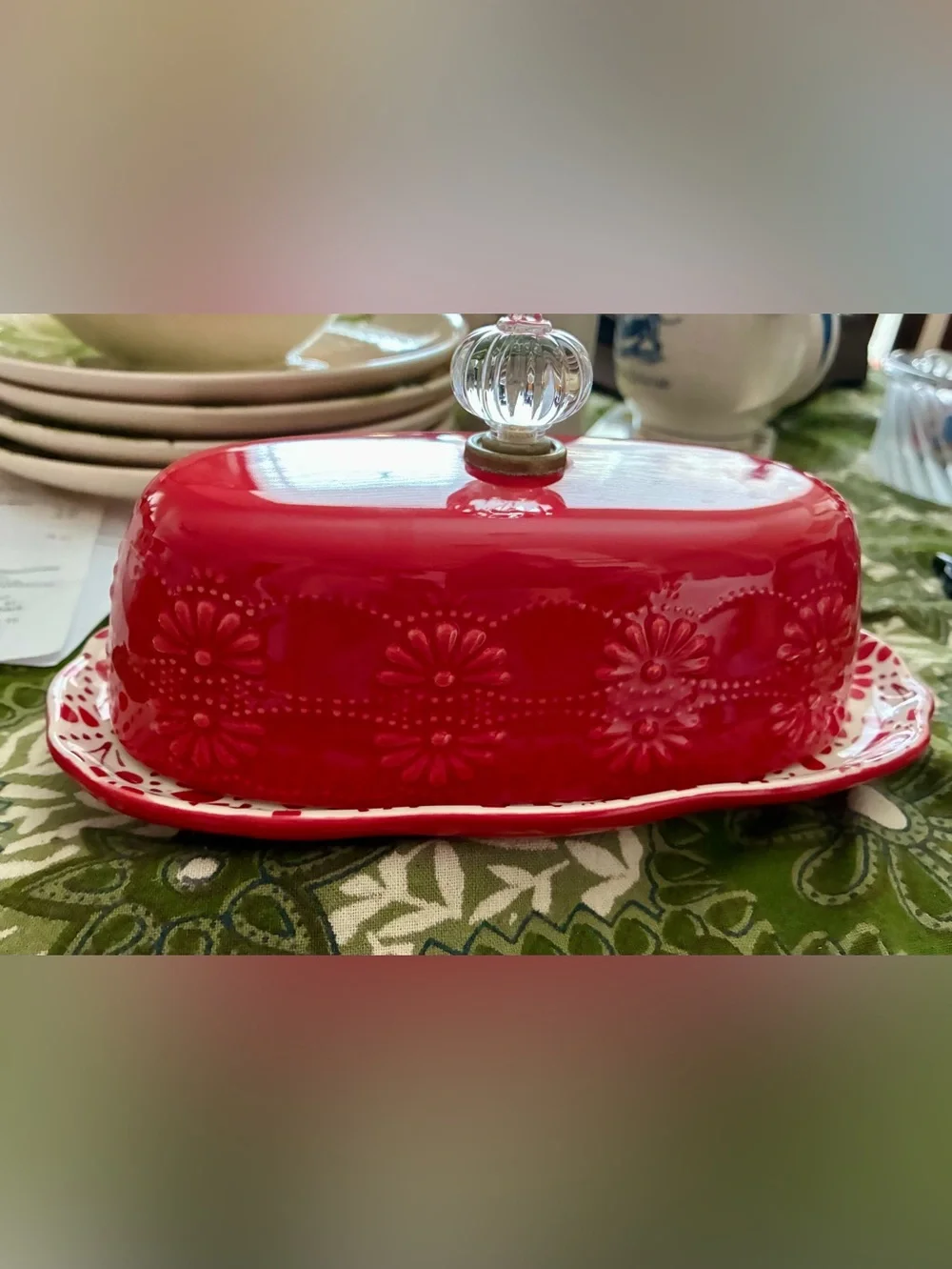 Pioneer Woman Red & White Butter Dish w/Glass Pull Top. EC. Embossed Floral Side